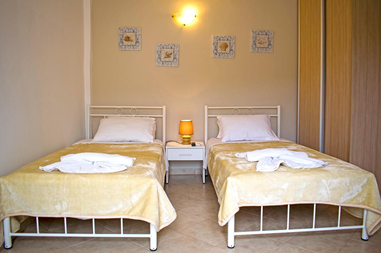 Villa Campos- Less Than 5-Min Walk To Kalivaki Beach Georgioupoli Bagian luar foto