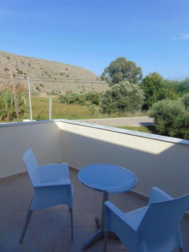 Villa Campos- Less Than 5-Min Walk To Kalivaki Beach Georgioupoli Bagian luar foto
