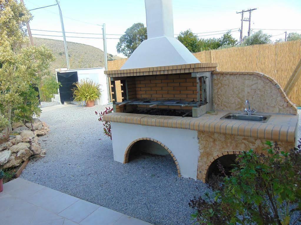 Villa Campos- Less Than 5-Min Walk To Kalivaki Beach Georgioupoli Bagian luar foto