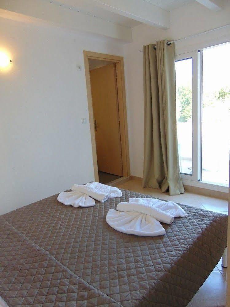 Villa Campos- Less Than 5-Min Walk To Kalivaki Beach Georgioupoli Bagian luar foto