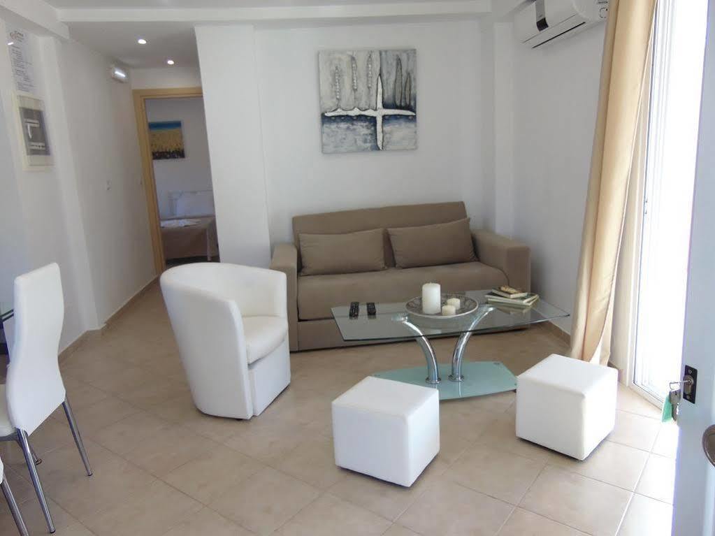 Villa Campos- Less Than 5-Min Walk To Kalivaki Beach Georgioupoli Bagian luar foto
