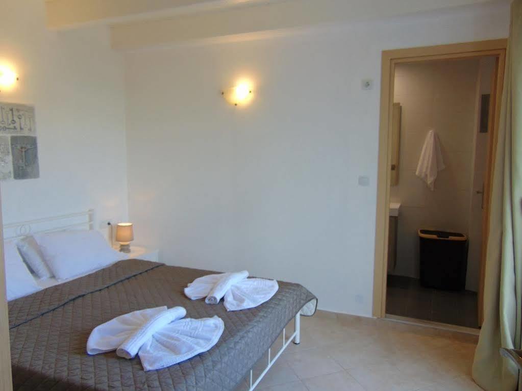 Villa Campos- Less Than 5-Min Walk To Kalivaki Beach Georgioupoli Bagian luar foto